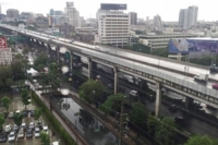 ฝนถล่มกรุงเทพฯ 1 มิ.ย. รถติดหลายเส้น แน่นหลายสาย