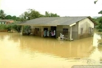 ภาคใต้หลายจังหวัดพายุฝนถล่ม น้ำท่วม
