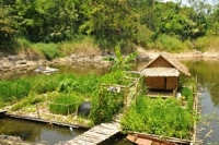 บ้านลอยน้ำ