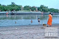 แม่น้ำป่าสักช่วงผ่านอยุธยาแห้งขอดกลายเป็นชายหาด