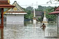 แม่น้ำทุกสายไหลถล่มอยุธยาอ่วมเป็นประวัติการณ์