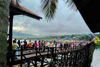 แห่สัมผัสไอหนาวสังขละบุรีเมืองกาญจน์ 