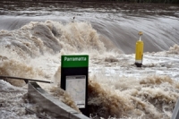 ฝนตกหนักในออสเตรเลีย น้ำท่วมจนบ้านเรือน 26,000 หลังไม่มีไฟฟ้าใช้ 