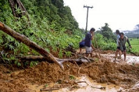 แม่ฮ่องสอนผวาฝนถล่มจมบาดาล