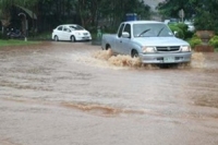 เตือนหลายจังหวัดให้ระวังน้ำท่วมเพราะฝนยังตกหนักต่อเนื่อง 